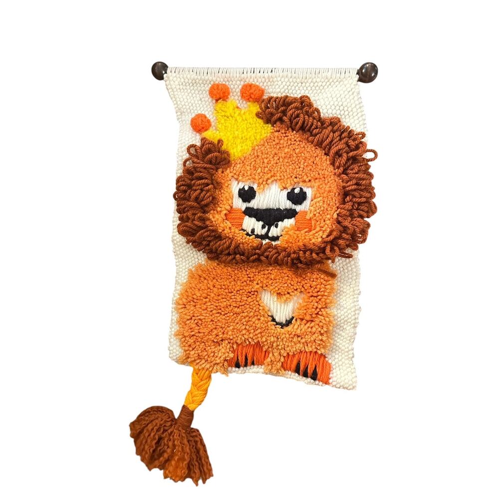 Vintage Handmade Lion King Leo Nursery Kids Child Art Decor Wall Hang Latch Hook